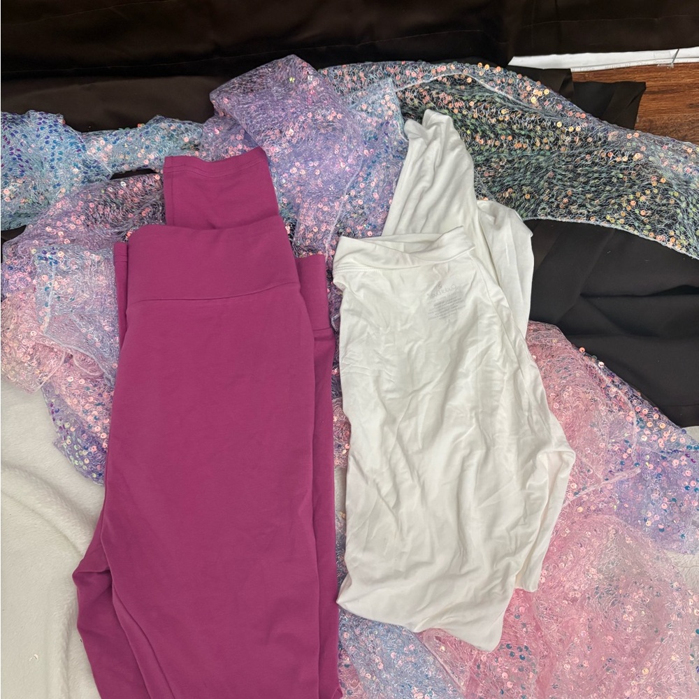 Vibrant Magenta Leggings and White leggings